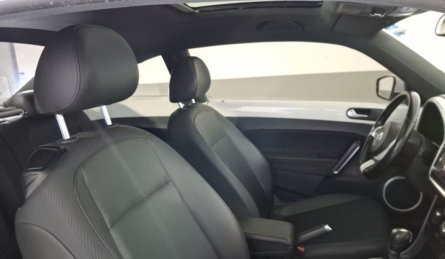 Volkswagen Beetle 2.5 SPORT TIPTRONIC Hatchback 2017