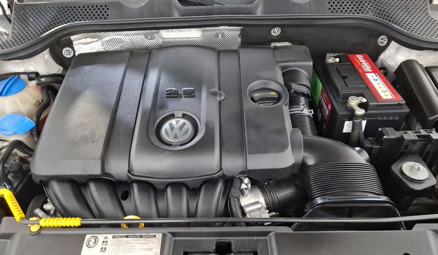 Volkswagen Beetle 2.5 SPORT TIPTRONIC Hatchback 2017
