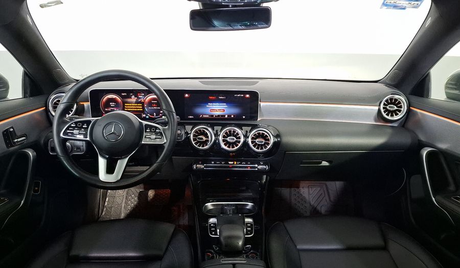 Mercedes Benz Clase Cla 1.3 CLA 200 PROGRESSIVE DCT Coupe 2020
