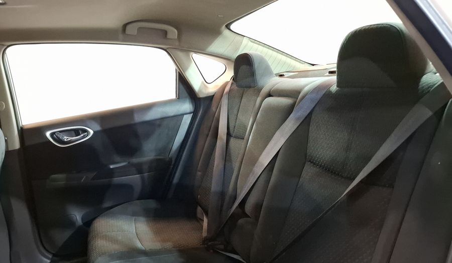 Nissan Sentra 1.8 SR NAVI CVT Sedan 2015