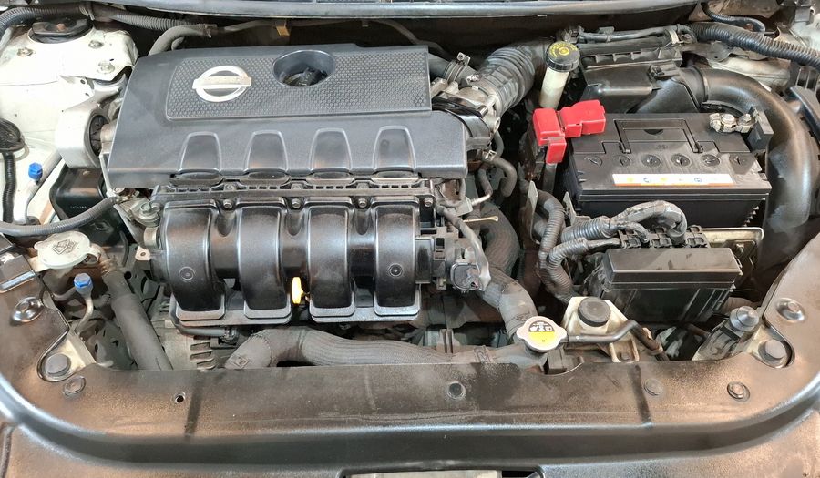 Nissan Sentra 1.8 SR NAVI CVT Sedan 2015