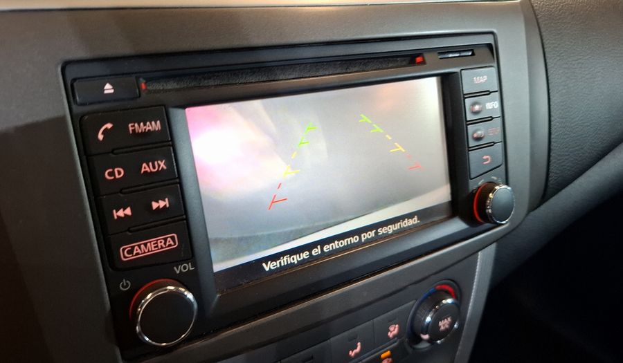 Nissan Sentra 1.8 SR NAVI CVT Sedan 2015