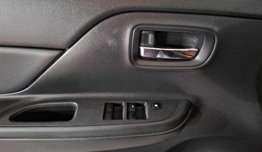 Mitsubishi L200 2.4 GLX DIESEL 4WD Pickup 2024