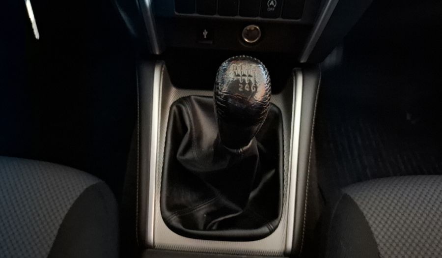 Mitsubishi L200 2.4 GLX DIESEL 4WD Pickup 2024