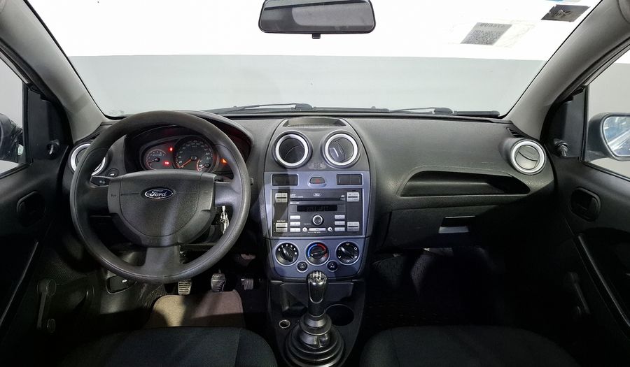 Ford Fiesta 1.6 FIESTA IKON HATCH AMBIENTE A/A MT Hatchback 2014
