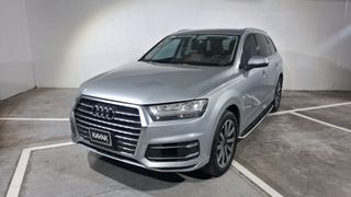 Audi • Q7
