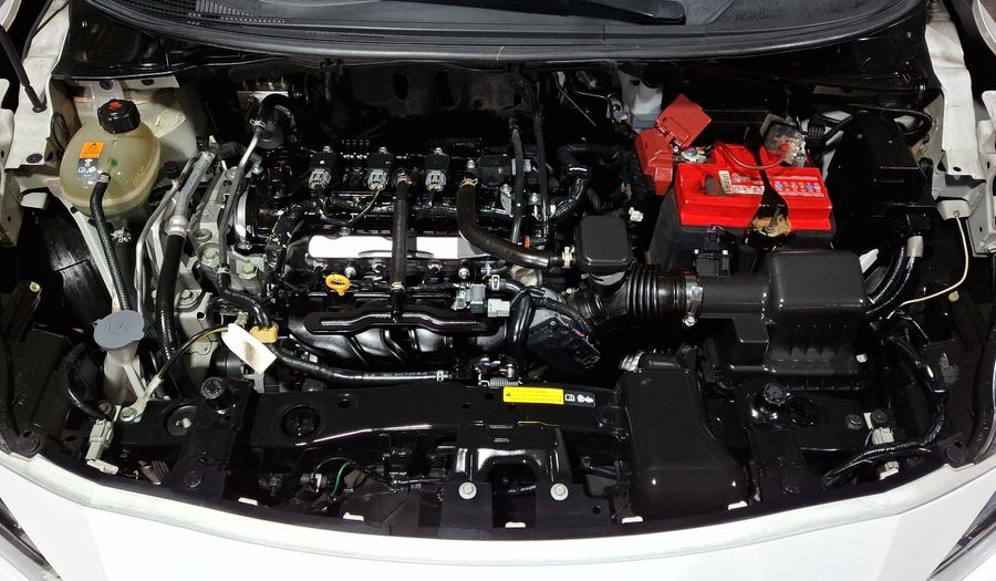 Nissan Versa 1.6 SENSE Sedan 2020