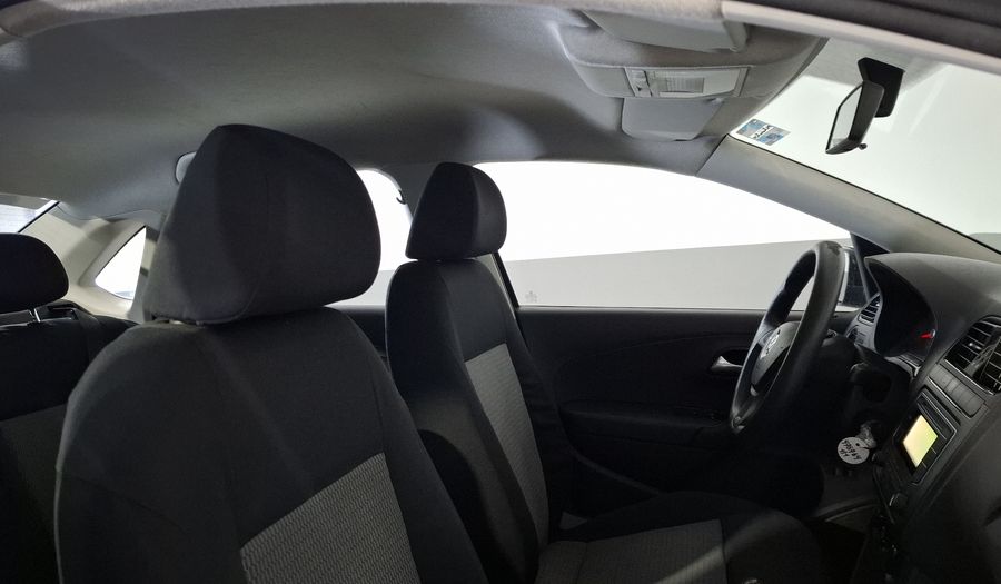 Volkswagen Vento 1.6 ACTIVE MT Sedan 2015