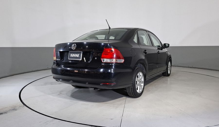 Volkswagen Vento 1.6 ACTIVE MT Sedan 2015