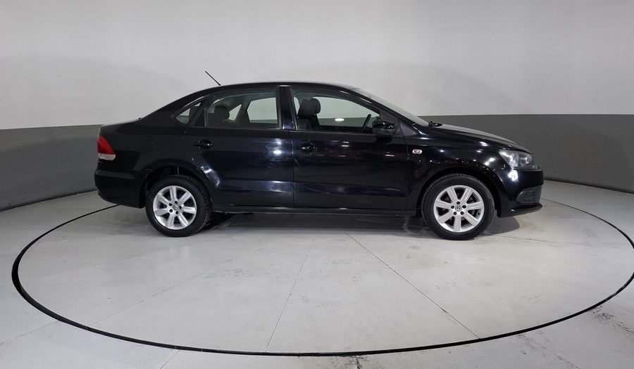 Volkswagen Vento 1.6 ACTIVE MT Sedan 2015