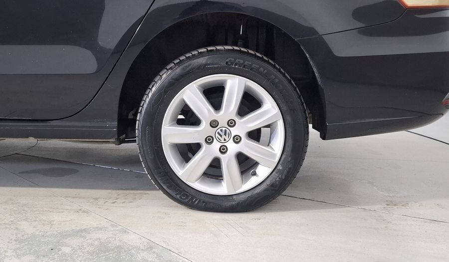 Volkswagen Vento 1.6 ACTIVE MT Sedan 2015