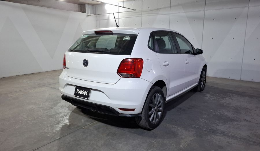 Volkswagen Polo 1.6 COMFORTLINE PLUS AUTO Hatchback 2020