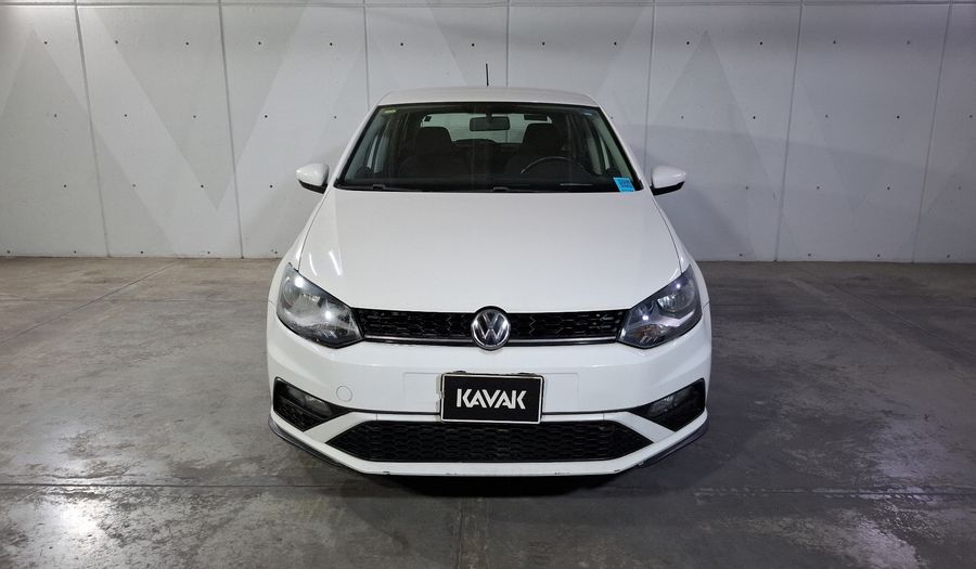 Volkswagen Polo 1.6 COMFORTLINE PLUS AUTO Hatchback 2020