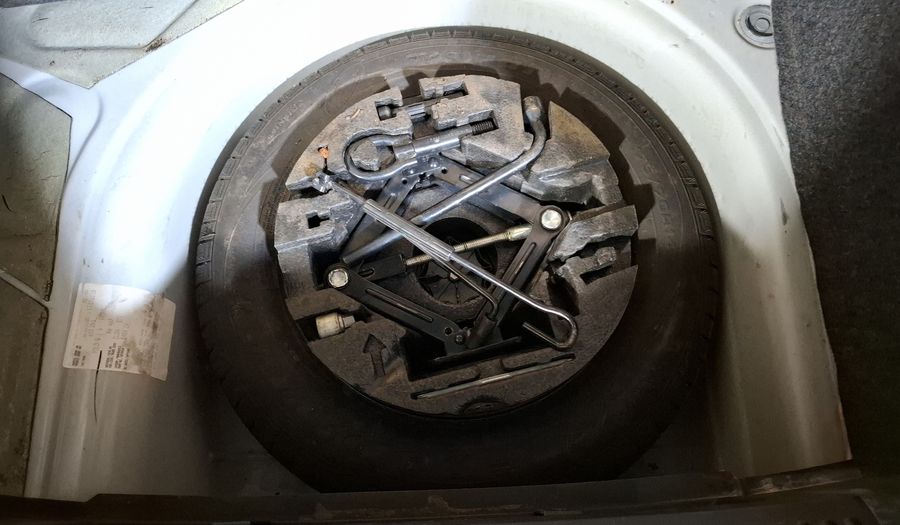 Volkswagen Polo 1.6 COMFORTLINE PLUS AUTO Hatchback 2020