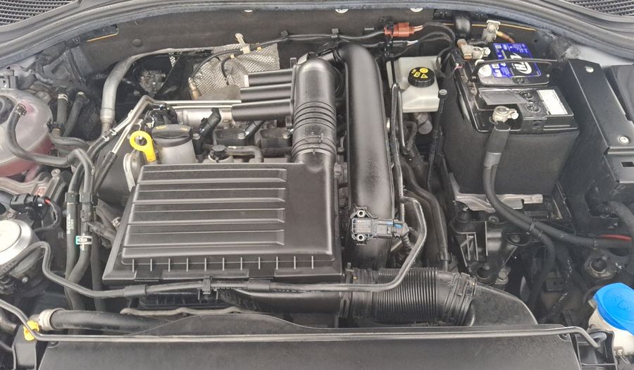 Volkswagen Jetta 1.4 HIGHLINE AUTO Sedan 2021