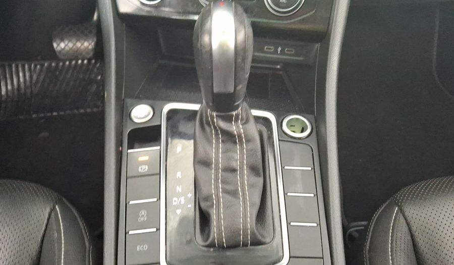 Volkswagen Jetta 1.4 HIGHLINE AUTO Sedan 2021