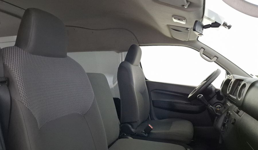Nissan Nv350 Urvan 2.5 PANEL AMPLIA AA Van 2023
