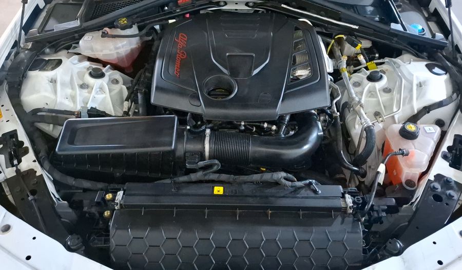 Alfa Romeo Giulia 2.0 VELOCE AUTO Sedan 2022
