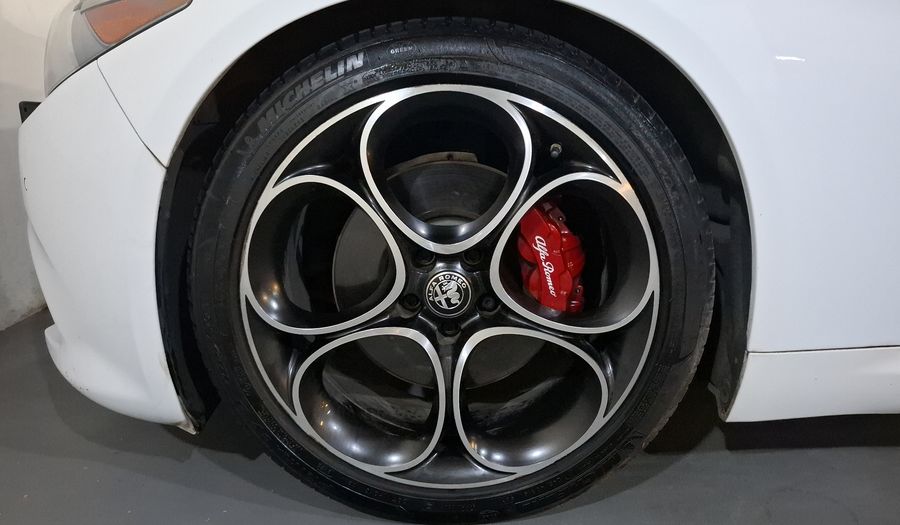 Alfa Romeo Giulia 2.0 VELOCE AUTO Sedan 2022