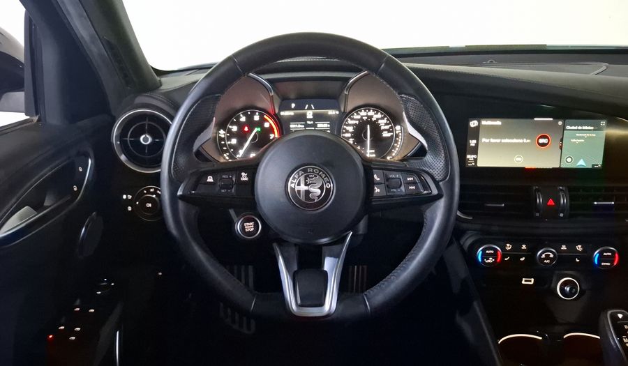 Alfa Romeo Giulia 2.0 VELOCE AUTO Sedan 2022