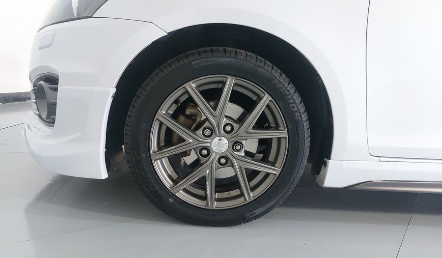 Suzuki Swift 1.6 SPORT MT Hatchback 2015