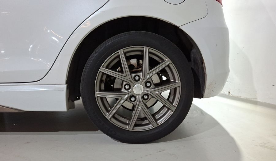 Suzuki Swift 1.6 SPORT MT Hatchback 2015