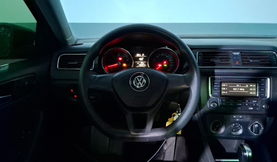 Volkswagen Jetta 2.0 TIPTRONIC Sedan 2015