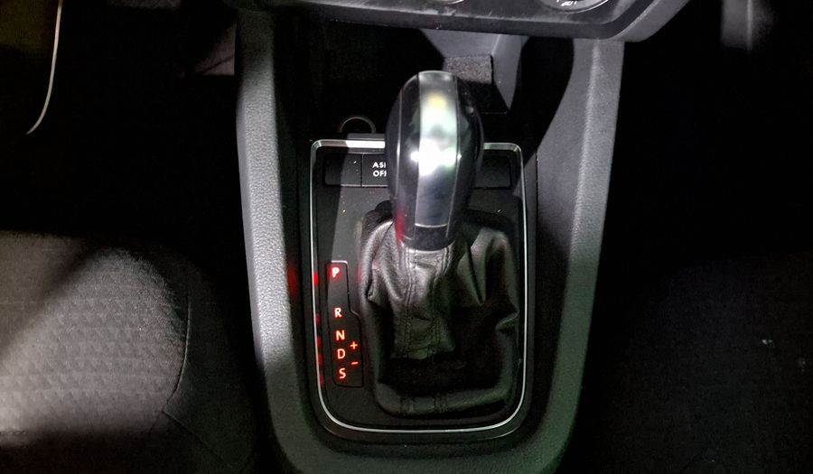 Volkswagen Jetta 2.0 TIPTRONIC Sedan 2015