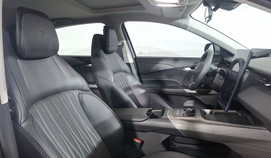 Changan Eado Plus 1.5 PHEV IDD PREMIUM CVT Sedan 2026