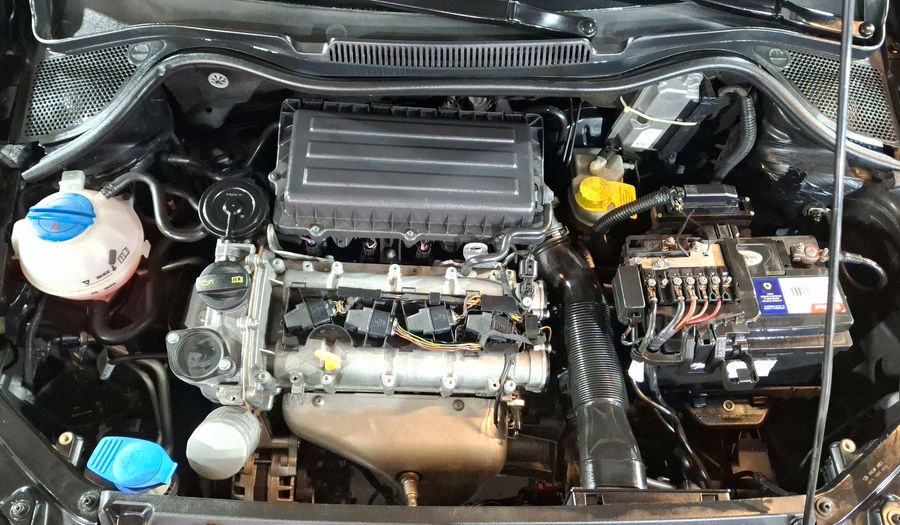 Volkswagen Vento 1.6 ACTIVE TIPTRONIC Sedan 2014