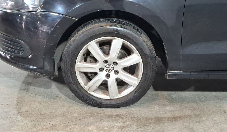 Volkswagen Vento 1.6 ACTIVE TIPTRONIC Sedan 2014