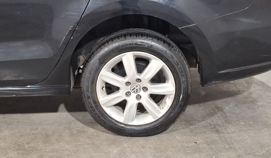 Volkswagen Vento 1.6 ACTIVE TIPTRONIC Sedan 2014