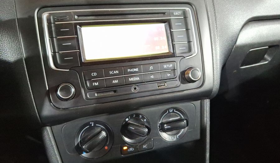 Volkswagen Vento 1.6 ACTIVE TIPTRONIC Sedan 2014