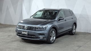 Volkswagen • Tiguan