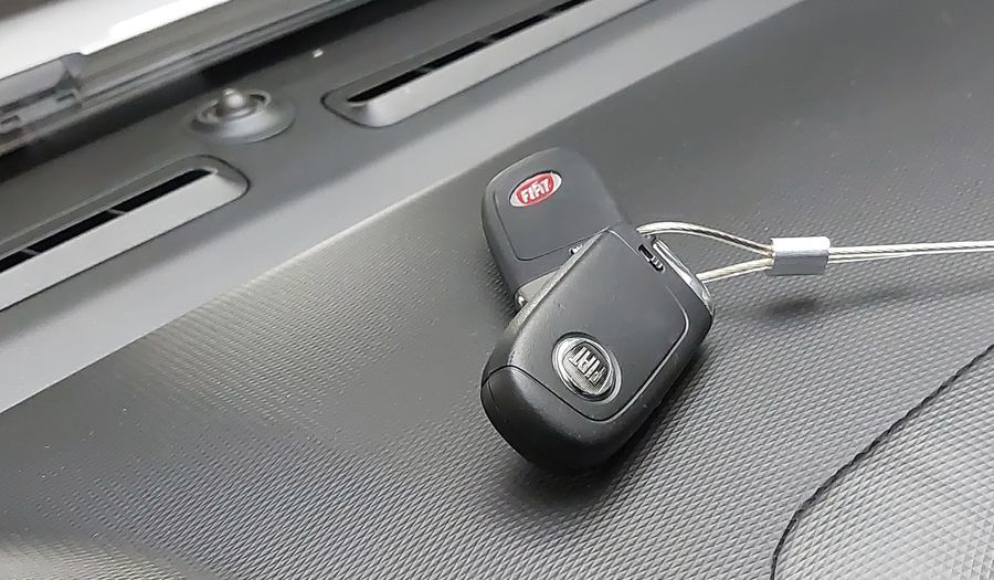 Fiat Cronos 1.8 HGT AUTO Sedan 2021