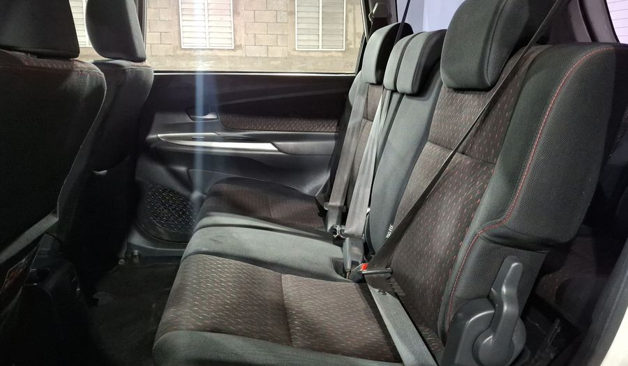 Toyota Avanza 1.5 LE Minivan 2021