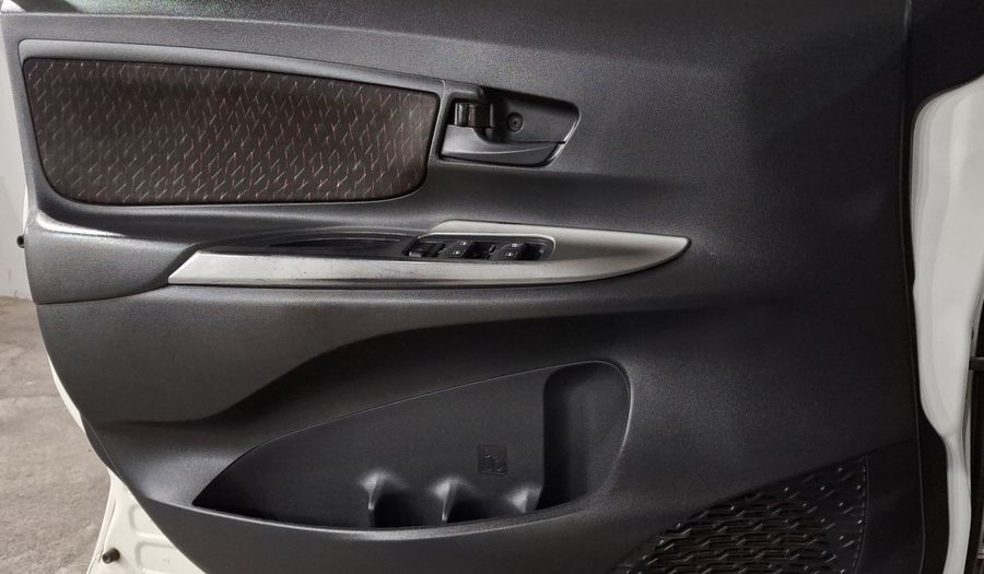 Toyota Avanza 1.5 LE Minivan 2021