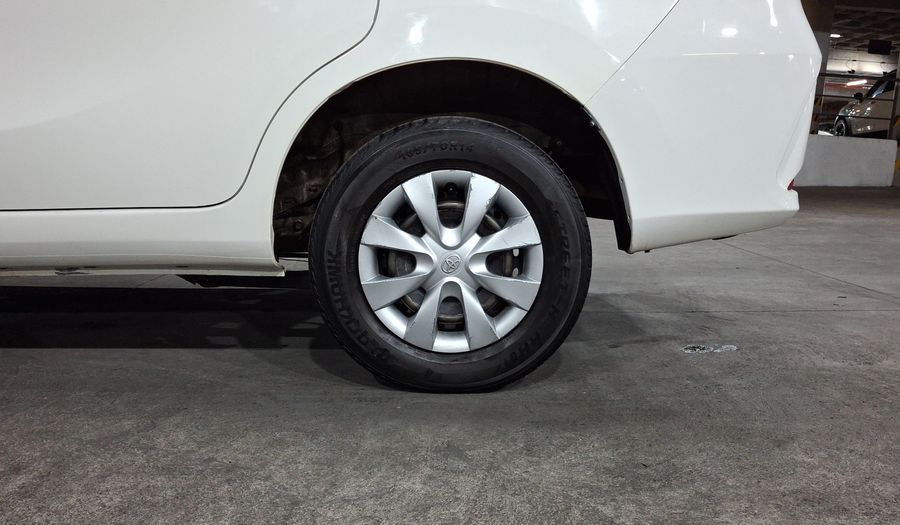 Toyota Avanza 1.5 LE Minivan 2021