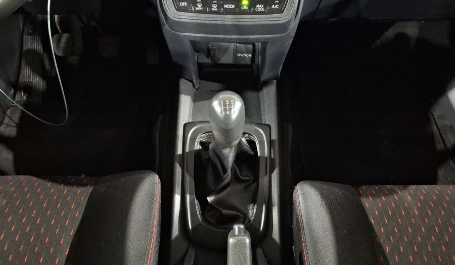 Toyota Avanza 1.5 LE Minivan 2021