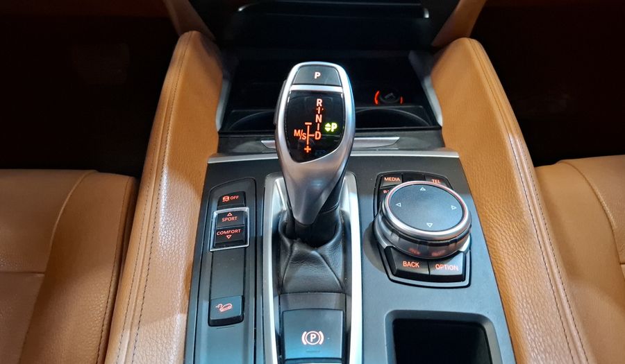 Bmw X6 3.0 XDRIVE35IA AT Suv 2016