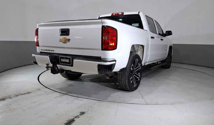 Chevrolet Silverado 2500 5.3 DOBLE CABINA K AT 4WD Pickup 2017