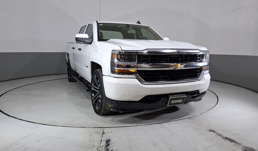 Chevrolet Silverado 2500 5.3 DOBLE CABINA K AT 4WD Pickup 2017