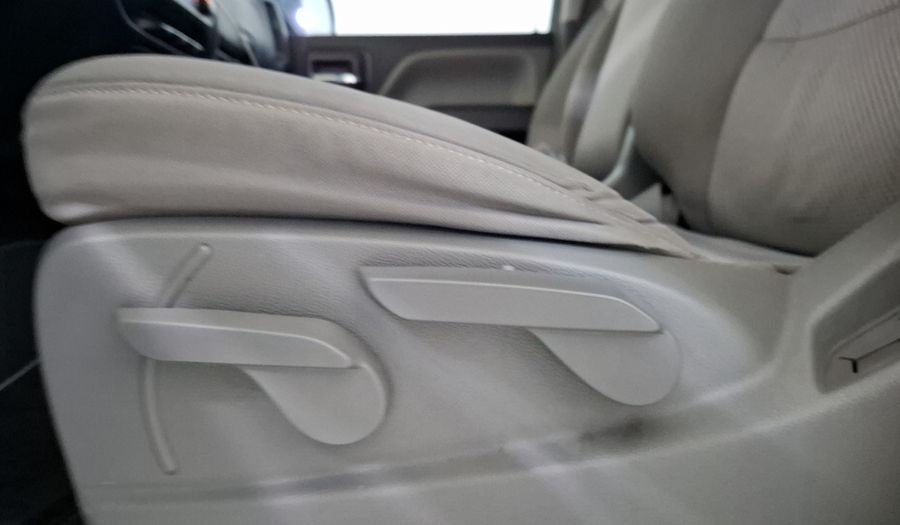 Chevrolet Silverado 2500 5.3 DOBLE CABINA K AT 4WD Pickup 2017