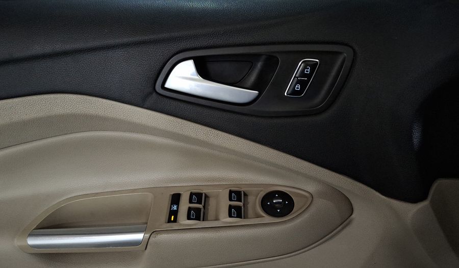 Ford Escape 2.5 SE PLUS PANORAMA ROOF AT Suv 2014