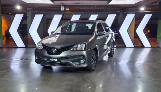 Toyota • Etios