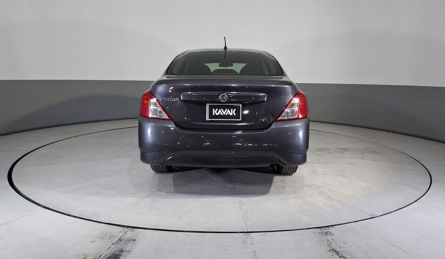 Nissan Versa 1.6 ADVANCE Sedan 2017
