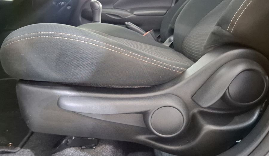 Nissan Versa 1.6 ADVANCE Sedan 2017