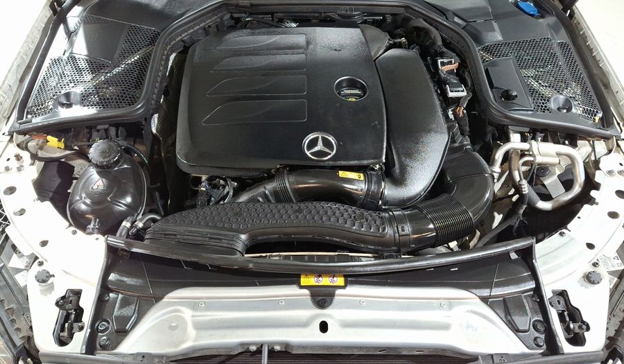 Mercedes Benz Clase C 2.0 200 AUTO Sedan 2020