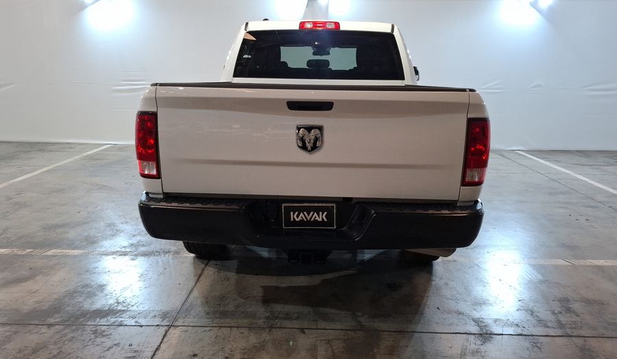 Ram 1500 3.6 CLASSIC TRADESMAN V6 4X2 AUTO Pickup 2024
