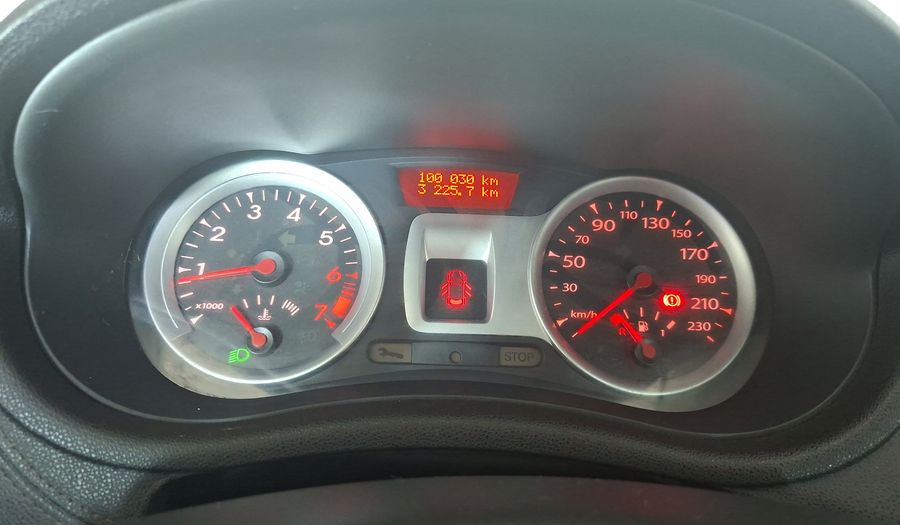 Renault Clio 1.6 DYNAMIQUE Hatchback 2012